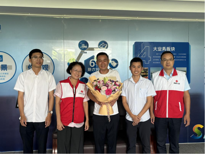 “三亞市道德模范”李濤，好樣的！